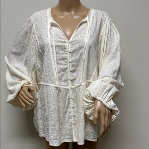 NWT Old Navy Ivory Cream Eyelet Balloon Sleeve Button Accent Blouse size XL